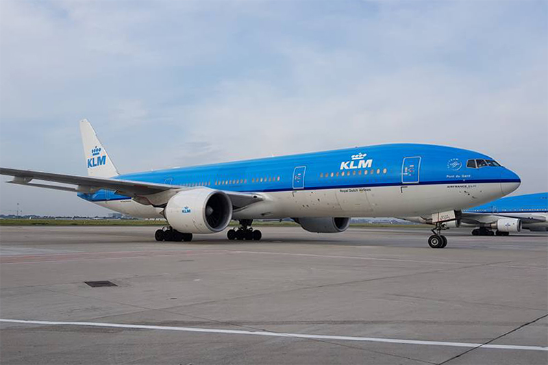 KLM 2027-ci ilin ortalarından qitələrarası reyslərdə pulsuz Starlink Wi-Fi təklif edəcək
