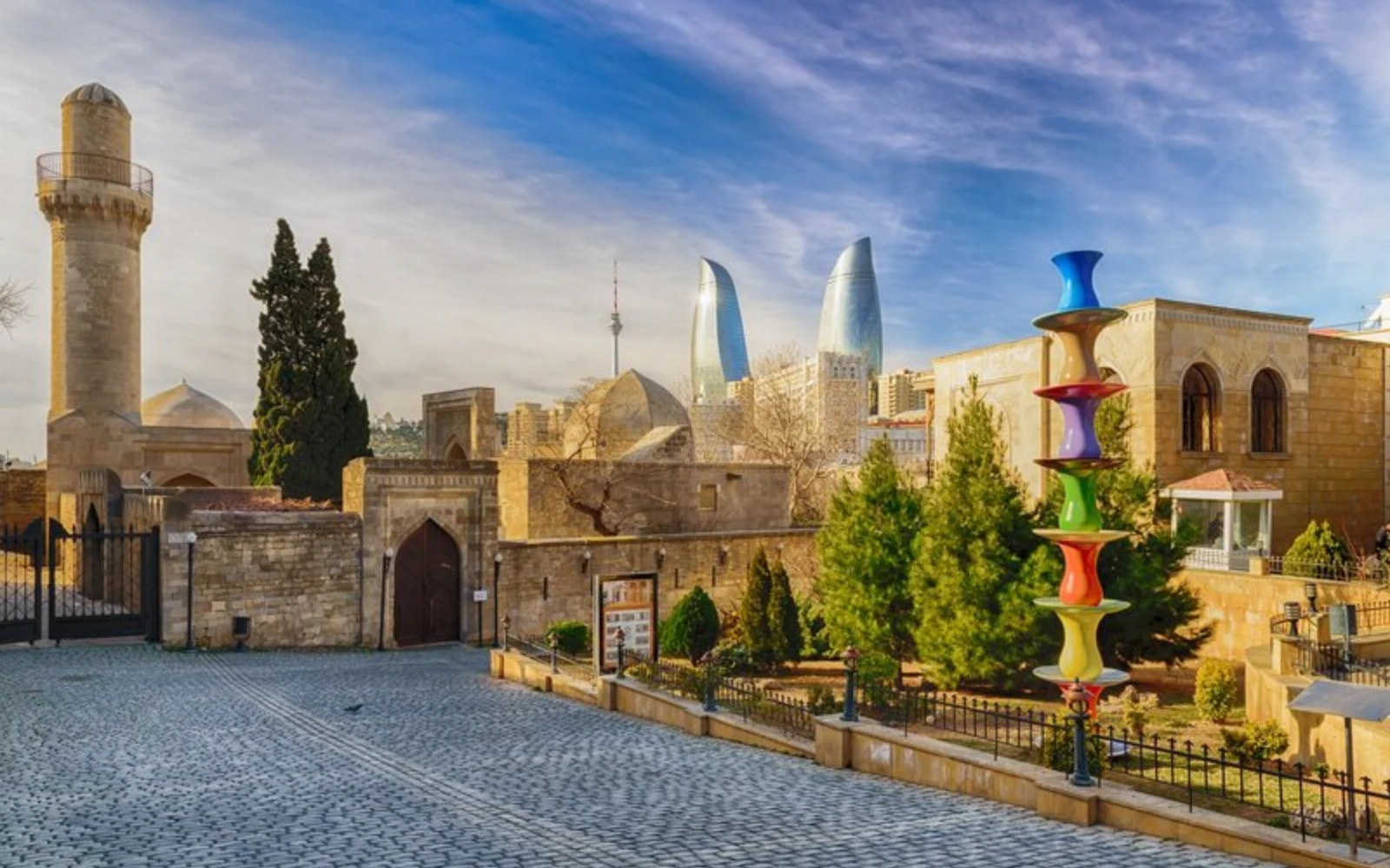Azərbaycana gələn turistlərin xərcləri 16 %-ə yaxın azalıb
